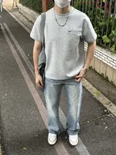 アメリカンスタイルのシンプルなジッパーポケット付き半袖Tシャツ【ユニセックス・フィット】