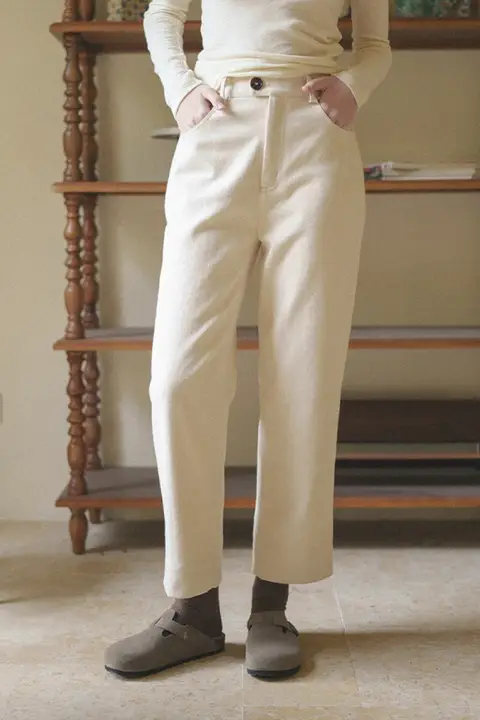 カジュアルパンツ アイボリー ストレートパンツ 起毛コットン カーキ スリム ヴィンテージ