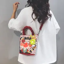 かわいいデザインの小型キャンバスバッグ【お弁当バッグ・手提げ・斜め掛け可能】