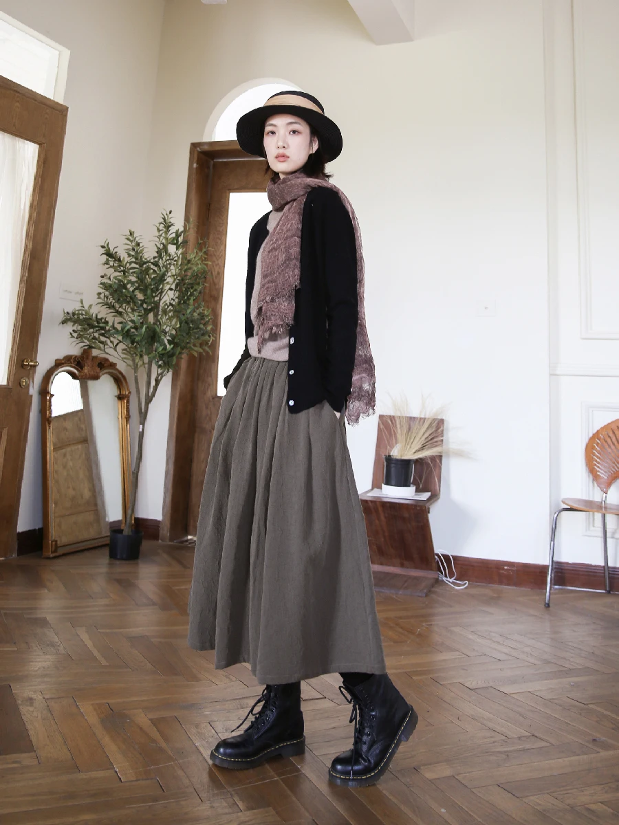大人可愛い服 40代コーデの秘密：コットンリネンAラインスカートで自然な可愛さを実現