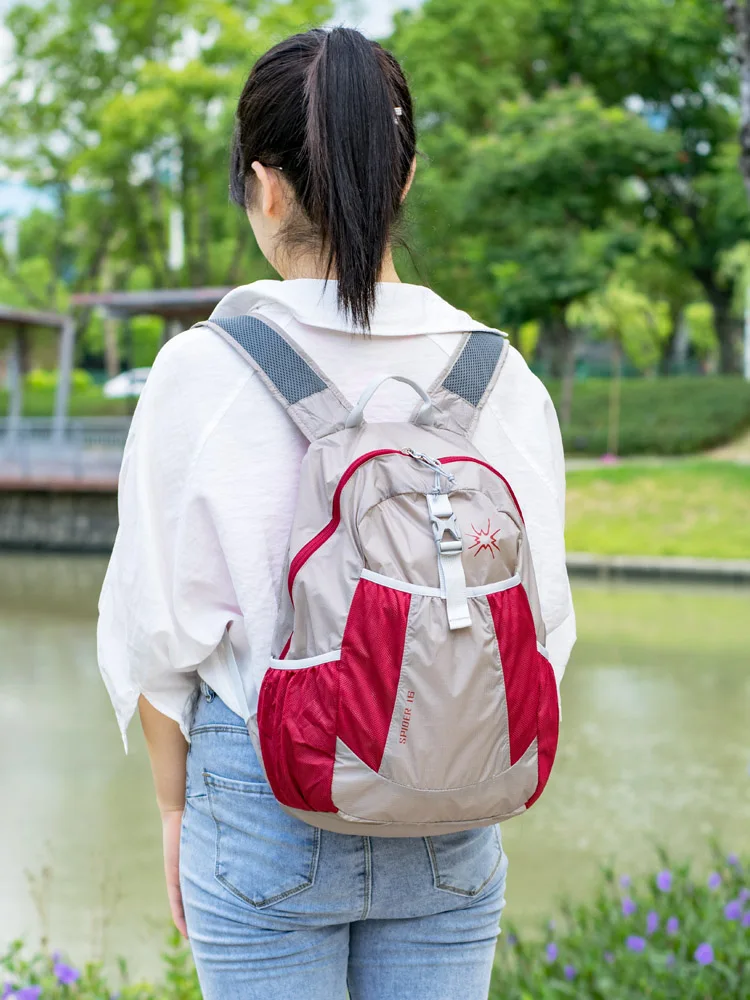 超軽量16リットル折りたたみ日背包：江麒Spider 16の実用性と適用シーン