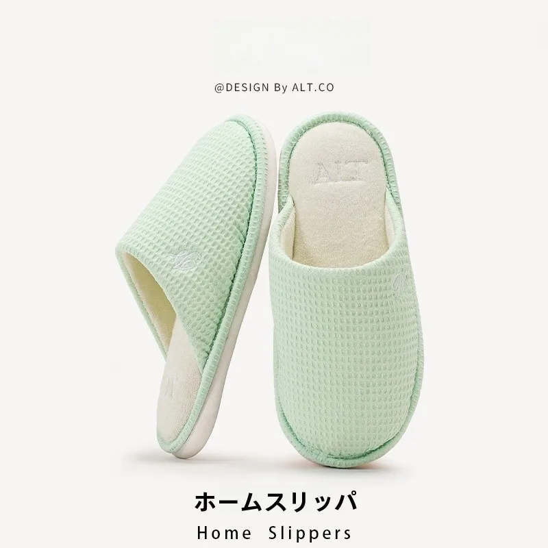 防滑高級コットンスリッパ：キッチンスリッパとしての実用性と洗える設計の評価