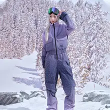 グラデーションデザインのスパンコール入りスリムフィット女性用スキーウェア【背面サスペンダー付き・二重板用】（セットアップ対応）