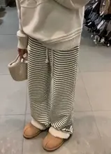 感を演出するストライプパンツ【毛巾面素材・軽やかな着心地】