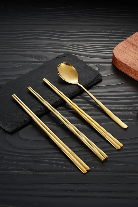 韓国風304ステンレス製フラットな箸【防滑設計・家庭用・焼肉店・レストラン用・スプーンと箸の食器】

