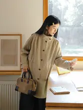 春用 カーキ色 ウエストシェイプ 中長丈 スタンドカラーコート【抗しわ・エレガントなドレープ】