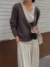 秋冬用100%ウールVネックニットトップス【フェイクレイヤード・トレンドデザイン】（セットアップ対応）