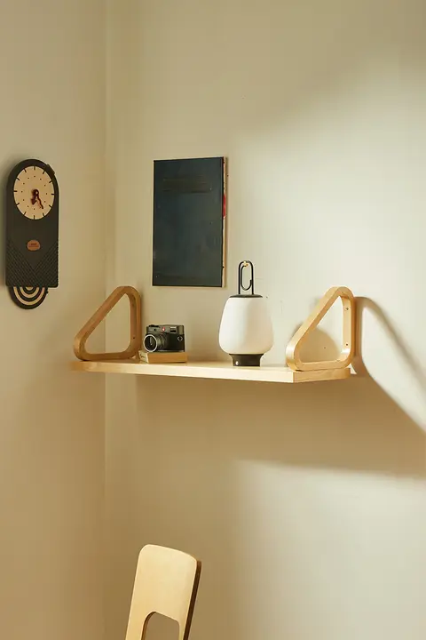 Artek風 壁掛けシェルフ【シンプルデザイン・ブックシェルフ・リビング・キッチン用】