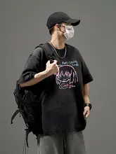 アニメ風デザインのコットン短袖Tシャツ【ヴィンテージ水洗い加工・学生向け】