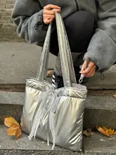 シルバーのノートパソコンバッグ【蝶結びデザイン・ショルダーバッグ・通勤用】