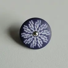 青地に白い花柄のボタン【シルバー金属ハンドル・極上の柔らかさ】