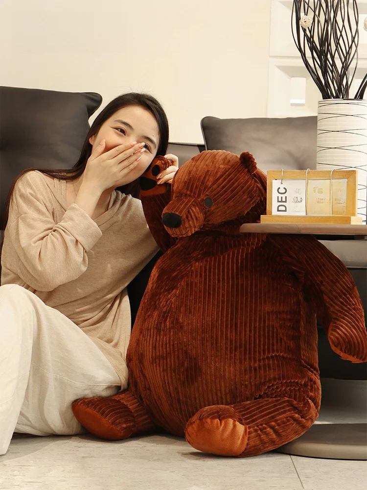 抱っこくまのぬいぐるみ：お姫様抱っこ仕方の理想的な寝室装飾としての実用性と安全  性