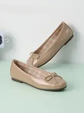 春秋用 レッド フラットシューズ【軽量・女性用・シンプルデザイン】