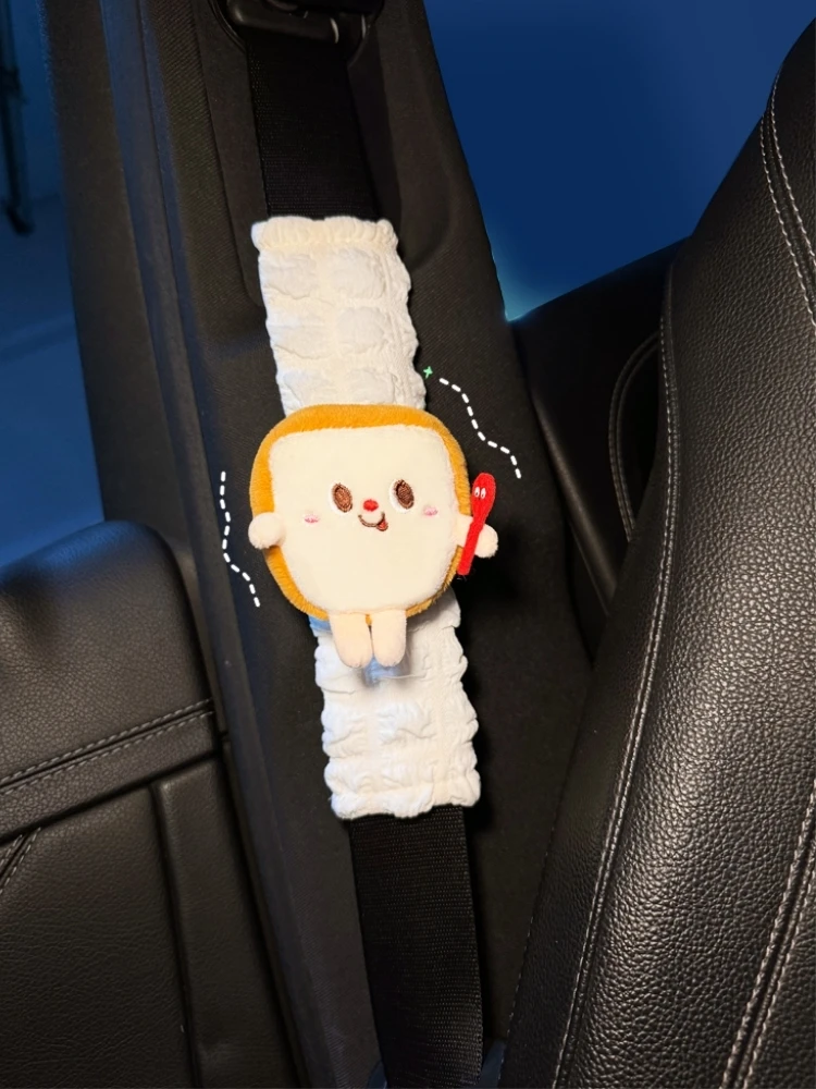 2人用クッションの選定：可愛いクッキー型デザインの車用ヘッドレスト枕の実用性と使い分け