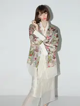 透け感のあるオーガンジーと不規則なスリットデザインの半身スカート【華やかさと女性らしさが引き立つ】