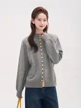 カラーコンビネーションのボタン付き立襟ニットセーター【冬用・レディース・カジュアル】