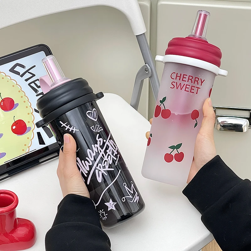 ストロー付き  水筒 夏用さくらんぼデザイン トライタン製 900ml 大容量で高温耐性