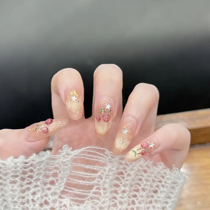 春夏用の手作りキャットアイネイル【華やかなチェリー・極上の柔らかさ・微笑みデザイン】