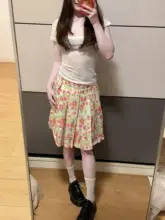 清新なフラワープリントのリゾートスタイルのプリーツスカート【Aライン・中丈・カジュアル】（セットアップ対応）