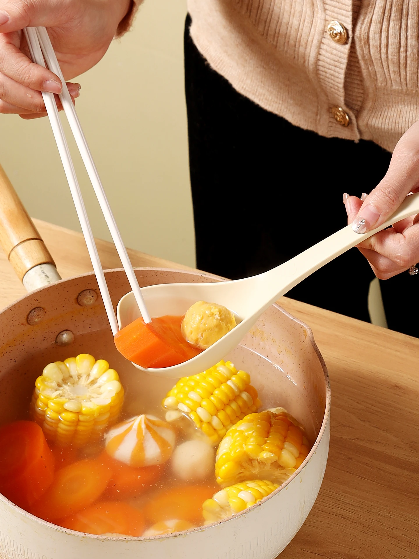 料理の日常に溶け込む、シンプルな「飯匙とスープスプーン」を選ぶべき理由は？