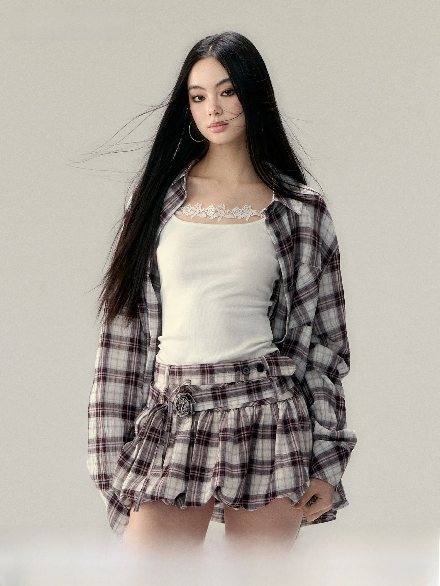 ボブヘアに似合う服のベストな選び方は？厳選3選