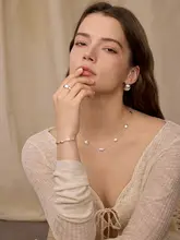 星夜デザインのシルク光沢スタッドピアス【ファッショナブル・軽奢・銀製】