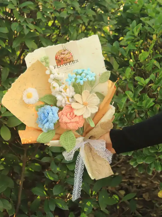 手編みの大飛燕花束【毛糸編み・贈り物・卒業祝い・子供の日・友人や彼女に】（セットアップ対応）