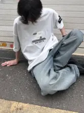 刺繍ロゴの男女兼用Tシャツ【夏用・丸首・コットン・ストリートスタイル】