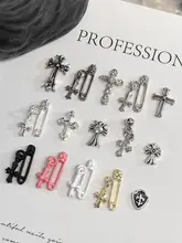 レトロなクロスデザインのネイルアート用装飾品【パンク風・スタッズ付き】
