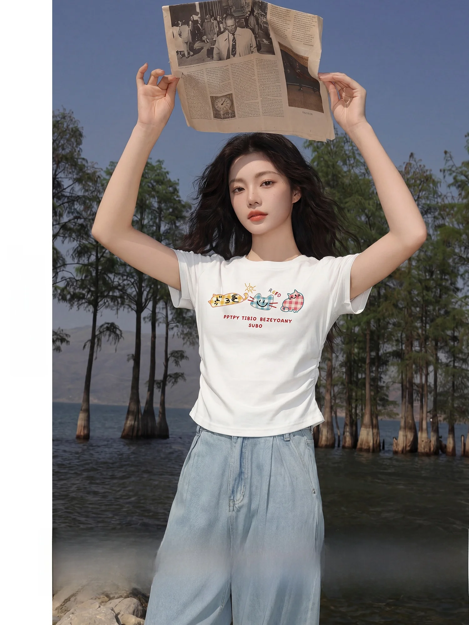 ピチピチTシャツはどう選ぶ？猫印刷の通勤風短袖が夏の着心地を救う理由