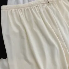 夏用 薄手アイスシルク製 スムーズで楽な 女性用ショートパンツ【ロングストライプ・透け防止】（セットアップ対応）