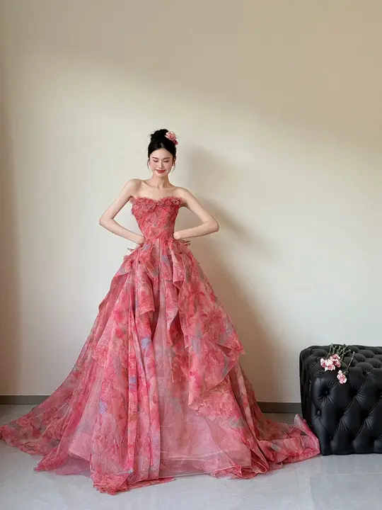 エレガントなビスチェデザインのドレス【結婚式・パーティー・甘美な印象】