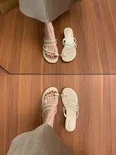 ファッション性のあるビジュー付きウェッジヒールサンダル【夏用・お出か け・ドレスと合わせて】（セットアップ対応）