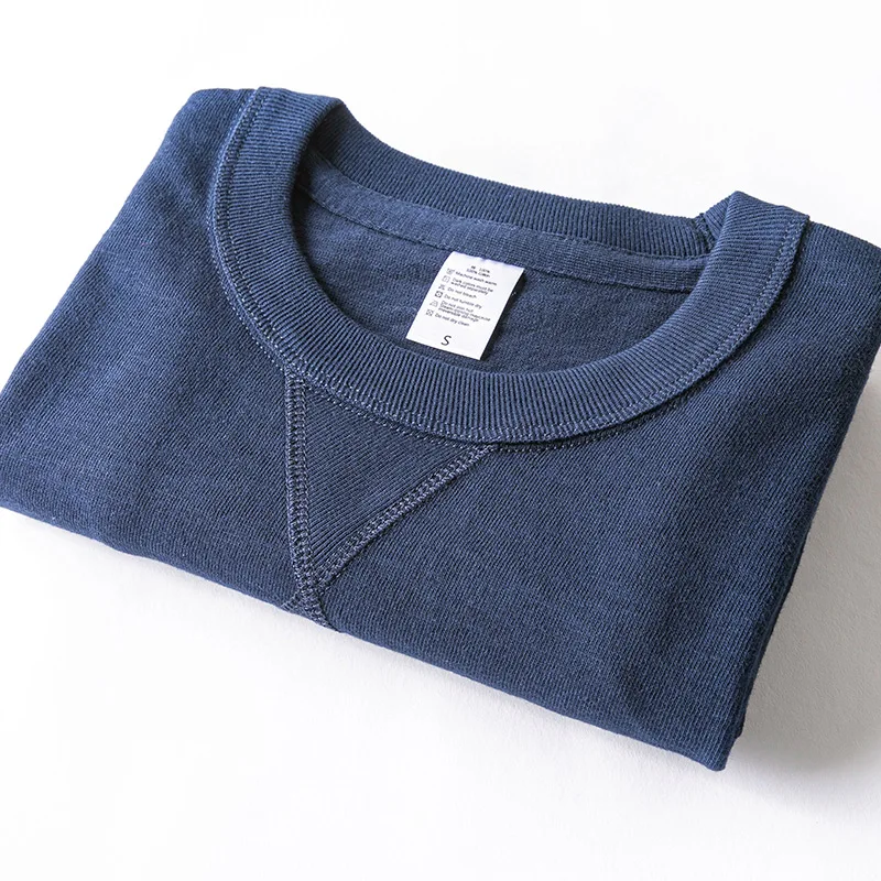 ズボンの内側に着るTシャツを選ぶべき理由は？秋子のコットンショートスリーブTシャツが解決する