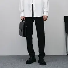 ブラック通勤スタイルのスリムパンツ【春夏用】