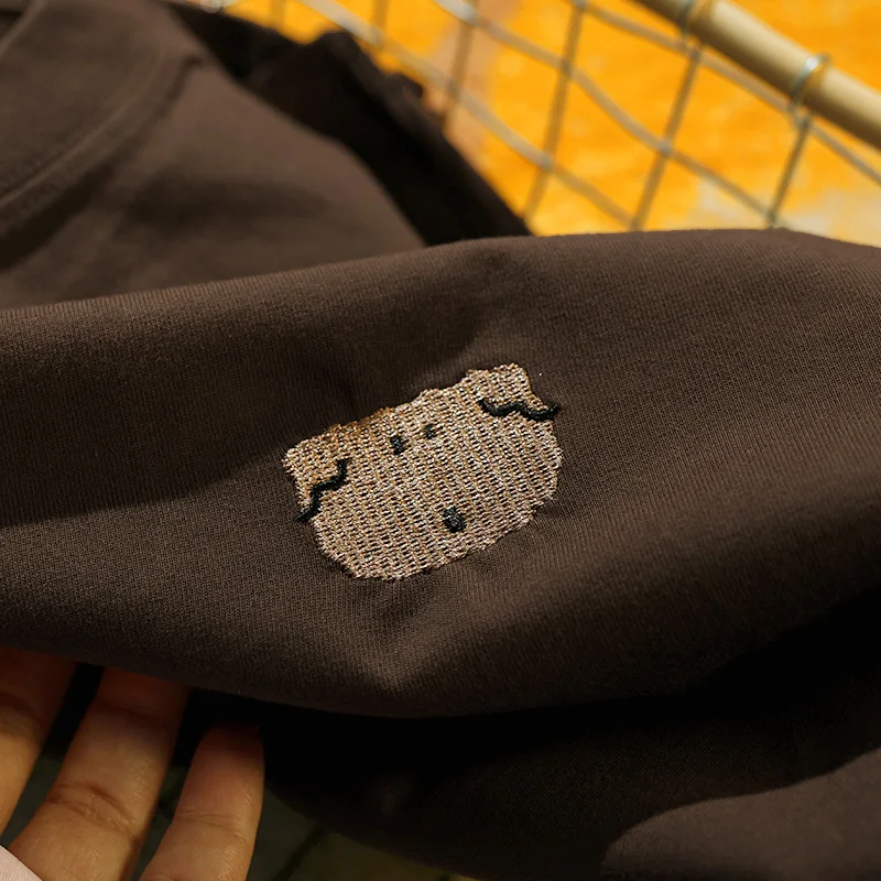 刺繍ワンポイントTシャツ：カジュアルな日常着用に最適な棉製半袖の選び方と実用性