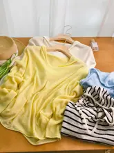 28%ライセール・12%リネン使用のラフテクスチャー・フード付き長袖Tシャツ