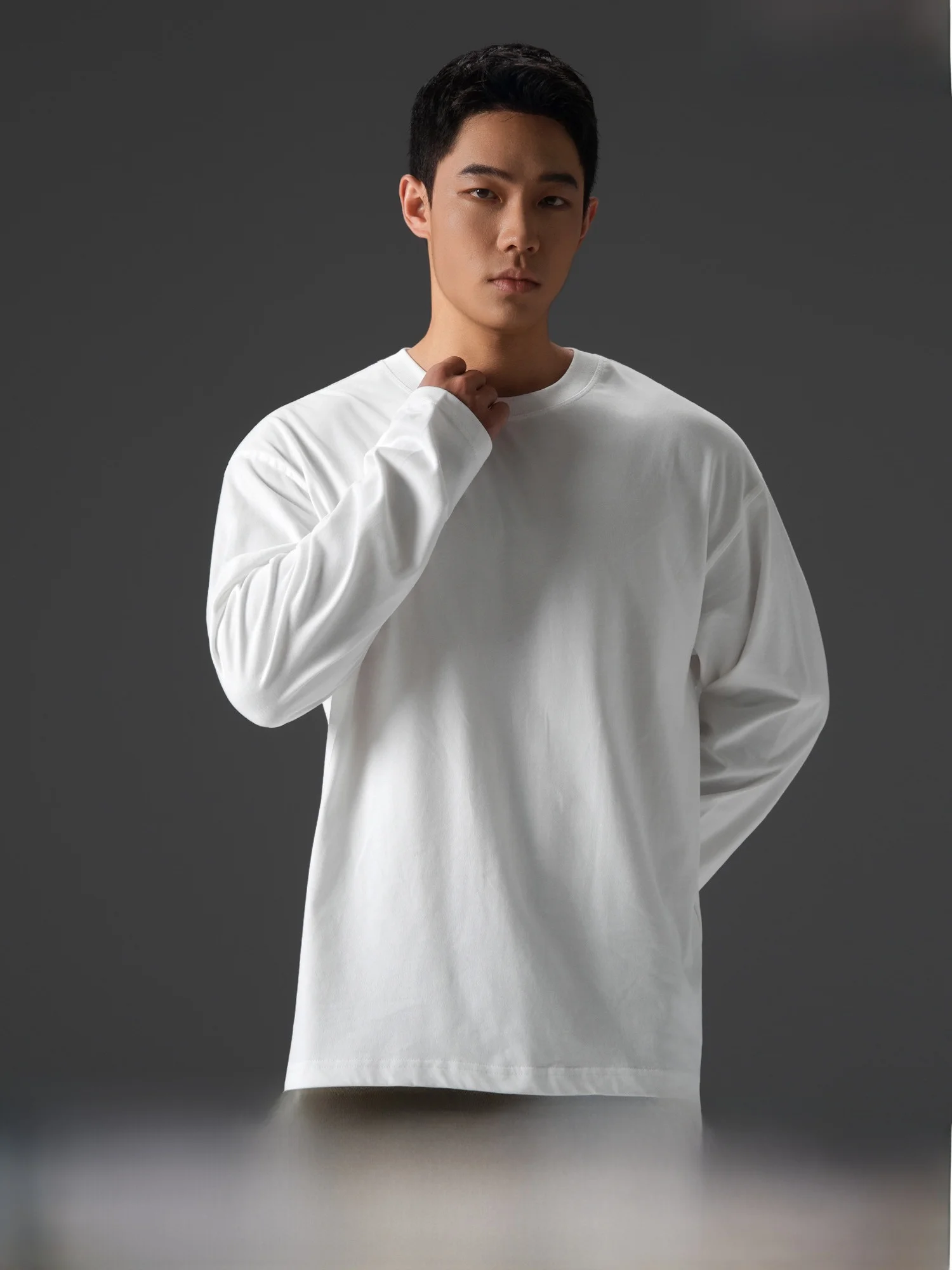 丈の長いtシャツ 着こなし メンズ どうやって着る？厳選4選