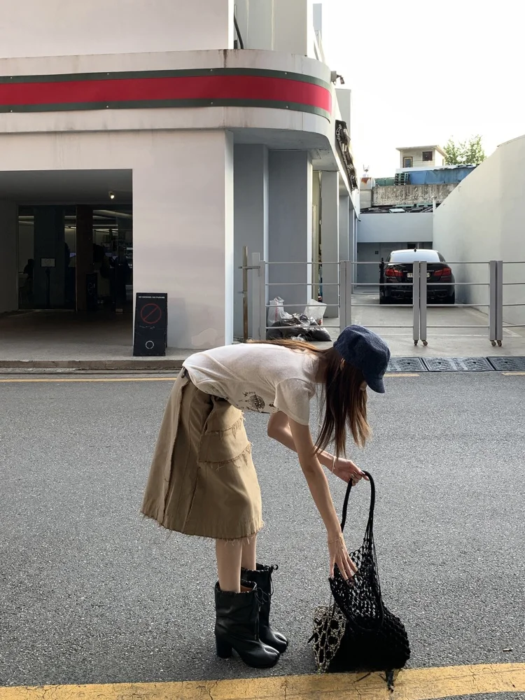 リバーシブルデザインのフリンジ付きAラインショートス  カート：夏服レディーススカートの通勤シーンに最適な選択肢