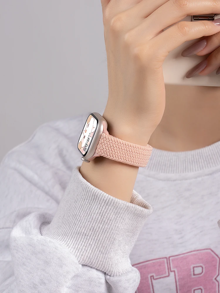AirPods と Apple Watch で過ごす日常を彩る、その鍵は「表帯」にあり？