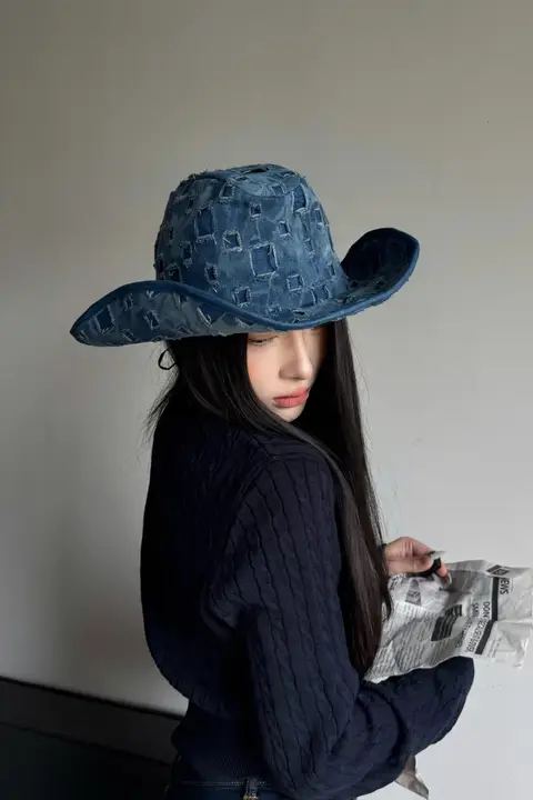 ヴィンテージ風ダメージデザインのウエスタンハット【女性用・秋冬向け・エッジ付き】