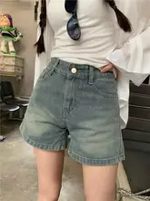 リボン刺繍デザインのハイウエストデニムショートパンツ【ブルー・ストレートシルエット】