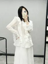 優しい色合いのVネックブラウス【フリル袖・長袖・白雪バイアスシフォン】