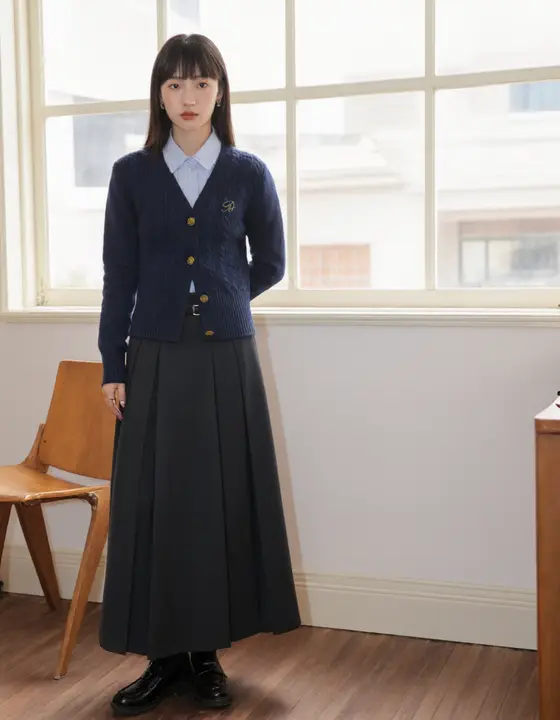 Hhyii ファッション学園風 ニットカーディガン【春秋用・ショート丈・上品デザイン】