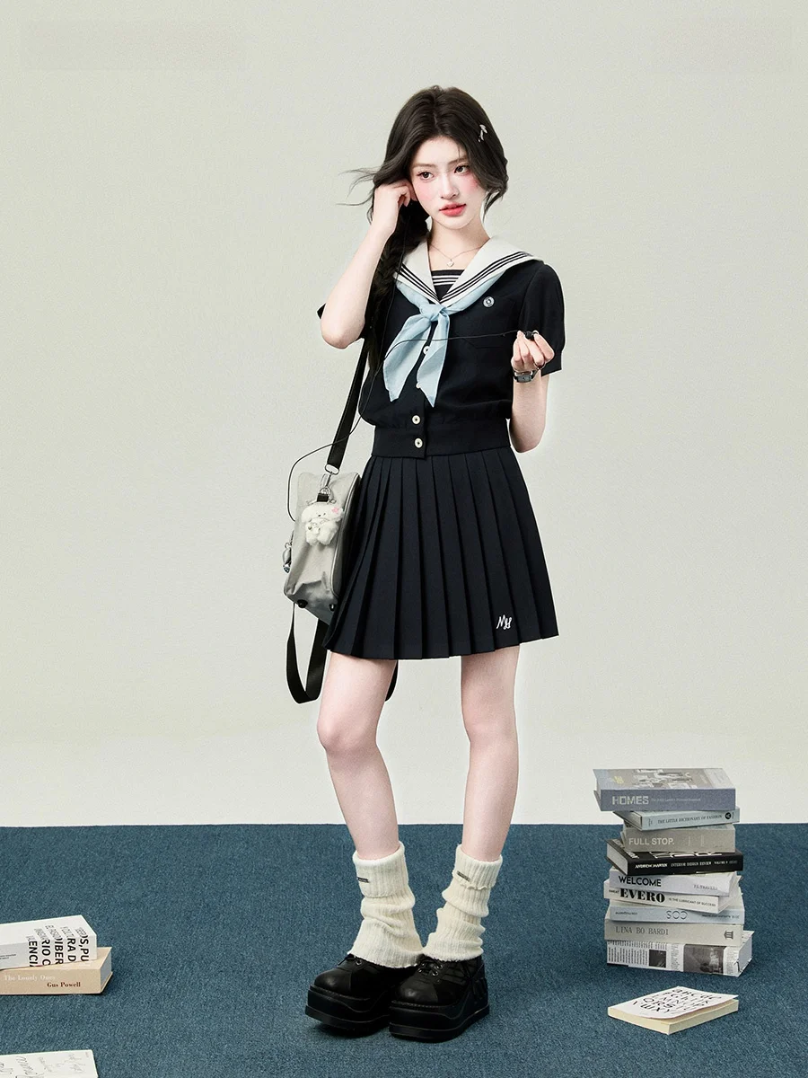 25度の気温で高校生が着る服は？修学旅行にぴったりの白JK制服の選び方