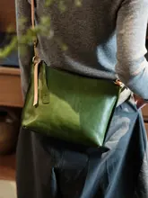 独特なデザインの斜め掛けバッグ【レトロ感・上質感・ショルダータイプ】