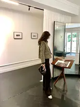 垂れ感のあるコーデュロイカジュアルパンツ【女性用・ハイウエスト・ストレートシルエット】