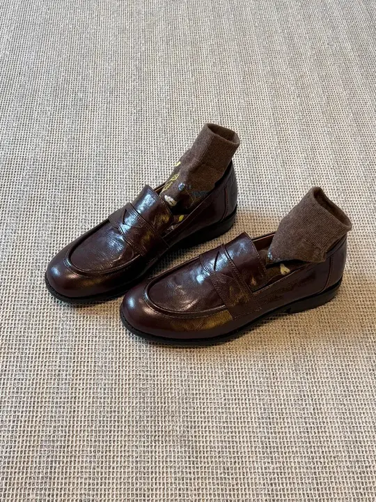 羊皮製 レトロ 本革 ローファーシューズ【粗いヒール・平底・イギリス風・女性用】