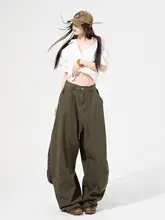 ゆったりしたローウエストデザインのカジュアルデニムパンツ【女性用・ワイドレッグ・夏用・スリム効果】（セットアップ対応）