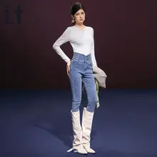 トレンドを押さえた美しいシルエットのデニムパンツ【レディース・スリムフィット・小脚デザイン】